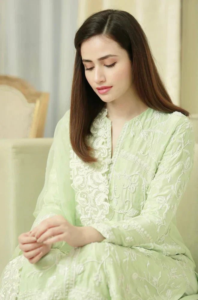 Bareeze - Summer 3PC Lawn Embroidered Suit - Wareeb.Shop