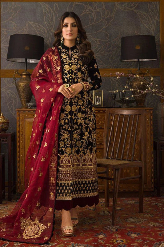 Black Color Embroidered Velvet Three piece Winter Collection D - 107 - Wareeb.Shop