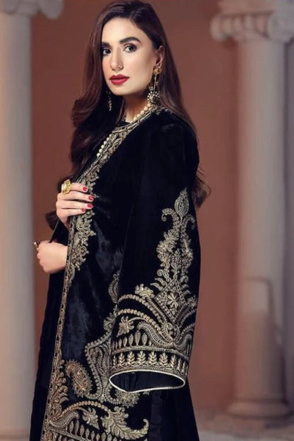 Black Color Embroidered Velvet two piece Winter Collection MariaB D - 472 - Wareeb.Shop