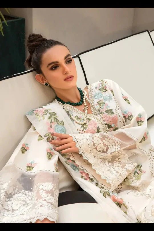 Crimson 3Pc Embroidered Lawn Suit With Embroidered Organza Dupatta - Wareeb.Shop