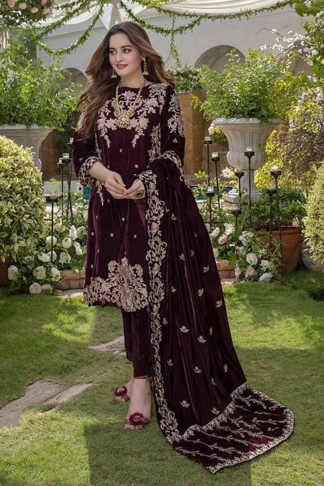 Embroidered Velvet Three piece With Velvet Shawl Winter Collection FCC ZC - 111 - Wareeb.Shop