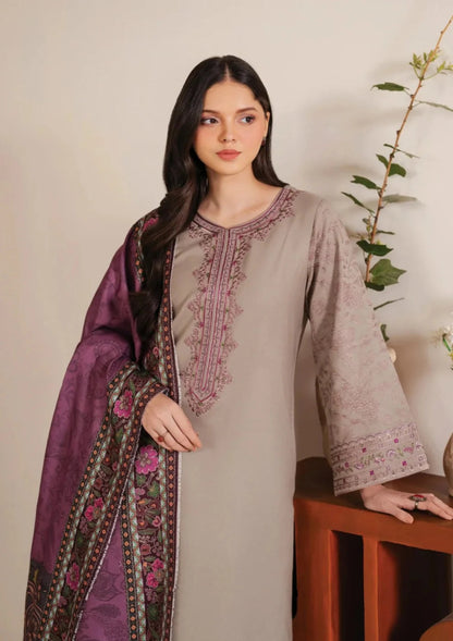 Garnet Embroidered Dhanak Three Piece Shahmina - Wareeb.Shop