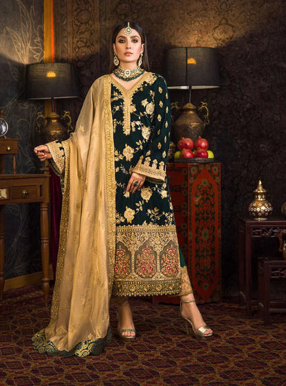 Green Color Embroidered Velvet Three piece Winter Collection D - 106 - Wareeb.Shop