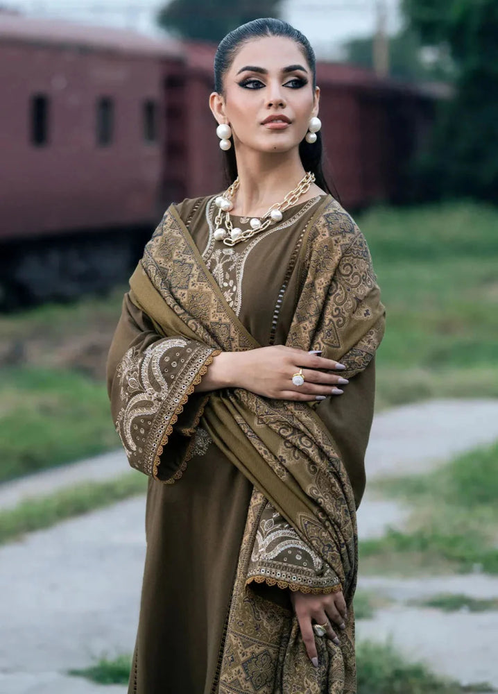 Izel Embroidered Dhanak Three Piece D - 101 - Wareeb.Shop