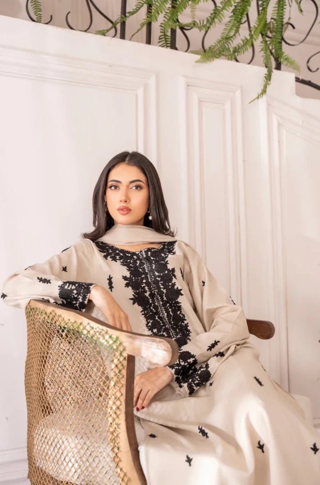 Mirana - 3Pc Lawn Embroidered Suit - Wareeb.Shop