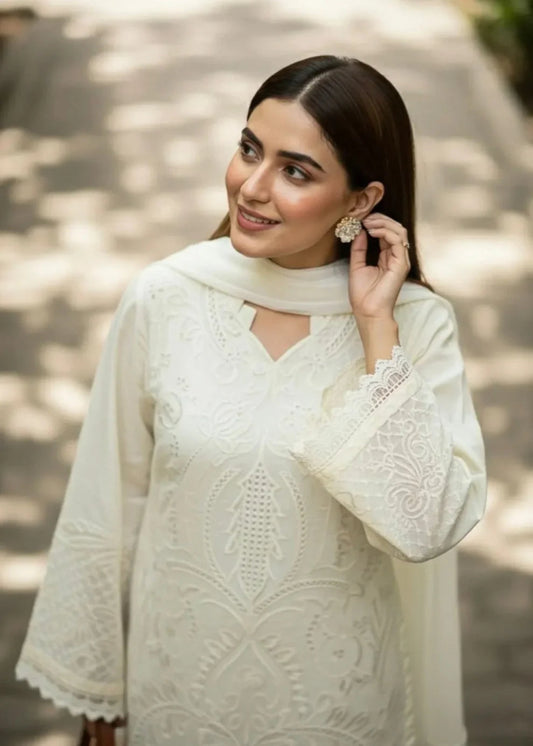 Motifz Embroidered Dhanak Three Piece Winter D - 235 - Wareeb.Shop