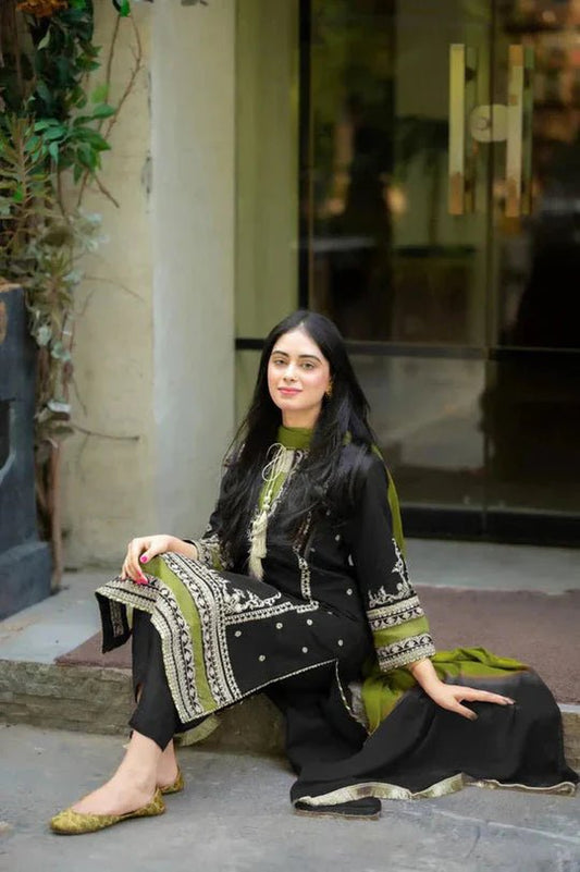 OMAL Black - 3PC LAWN EMBROIDERED Suite With Bamber Dupatta - Wareeb.Shop