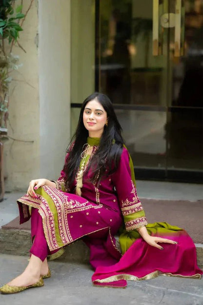 Omal Pink - 3Pc Lawn Embroidered Suit With Bamber Dupatta - Wareeb.Shop