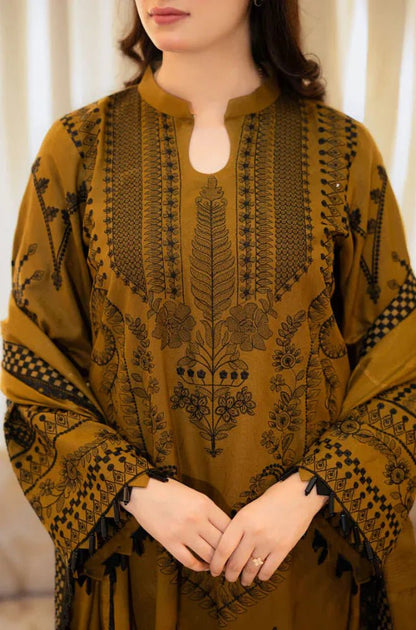 Urge - 3PC Lawn Embroidered Suit - Wareeb.Shop