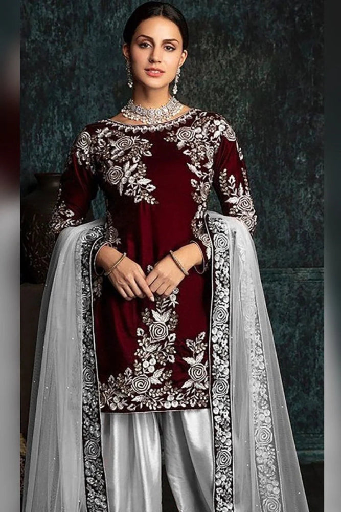 Zainab Chottani Embroidered Velvet Three piece Winter Collection ZC - 42 - Wareeb.Shop